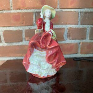 Vintage Royal Doulton Figurine "TOP O' THE HILL” HN 1834 - Vintage Bone China